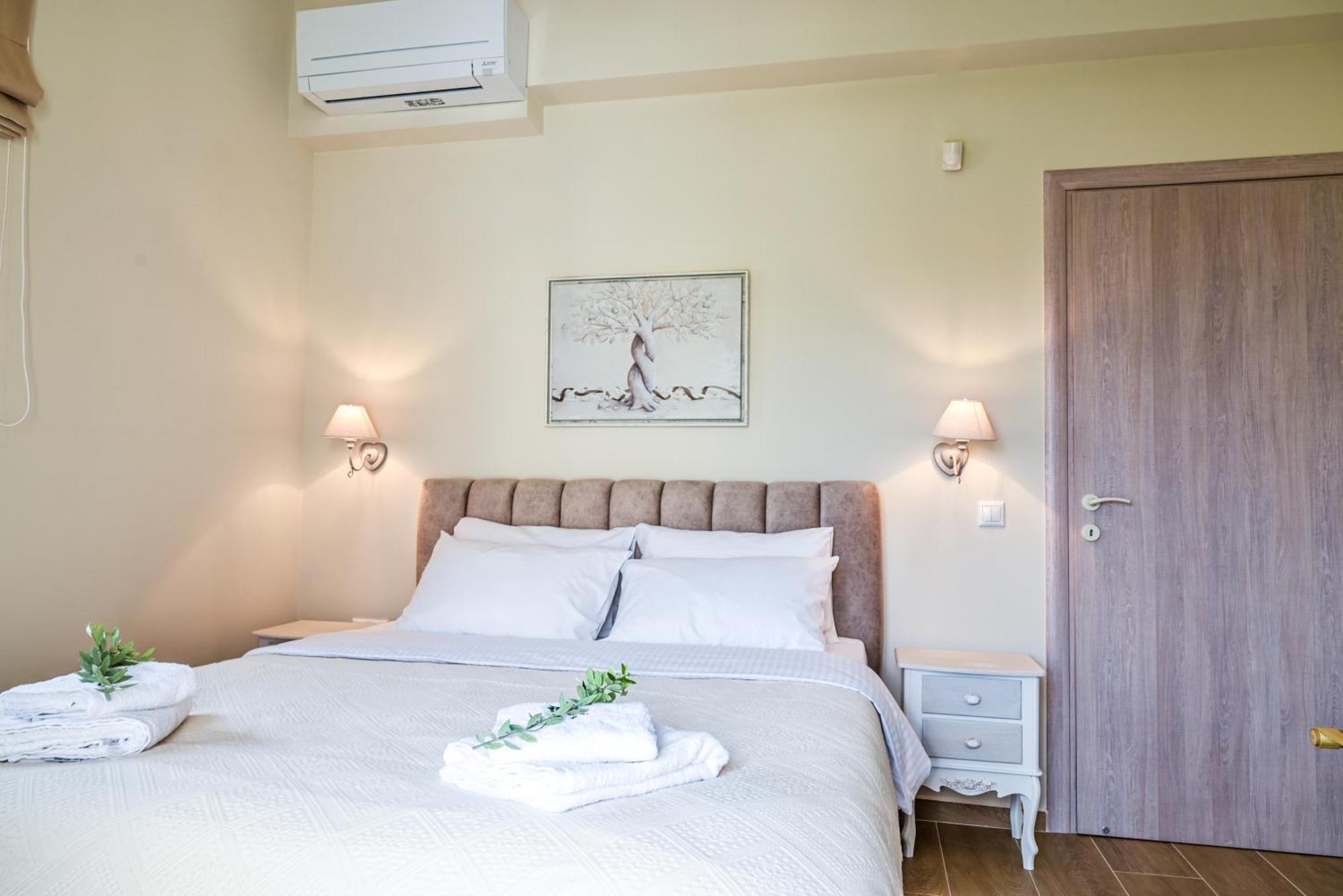 Efmar Exclusive Residences Гитио Стая снимка